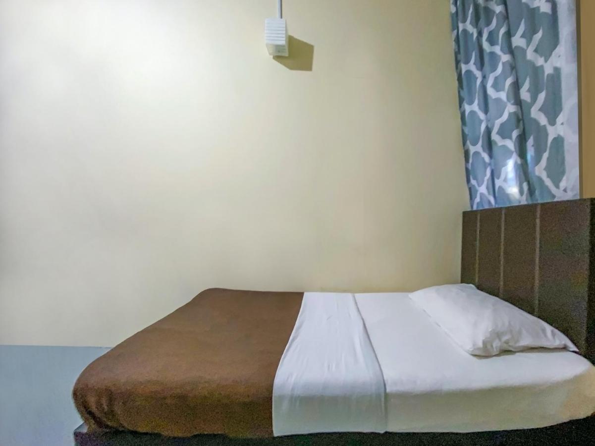 SPOT ON 90042 One Plaza Eco Hotel Keningau Exterior foto