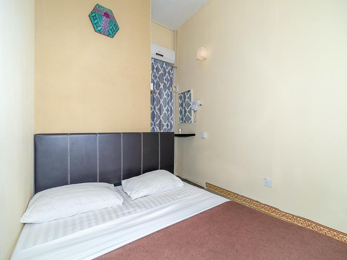 SPOT ON 90042 One Plaza Eco Hotel Keningau Exterior foto
